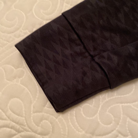 Nike Boy Size Large Dri Fit 1/4 zip Hooded Sweatshirt - Picture 4 of 4